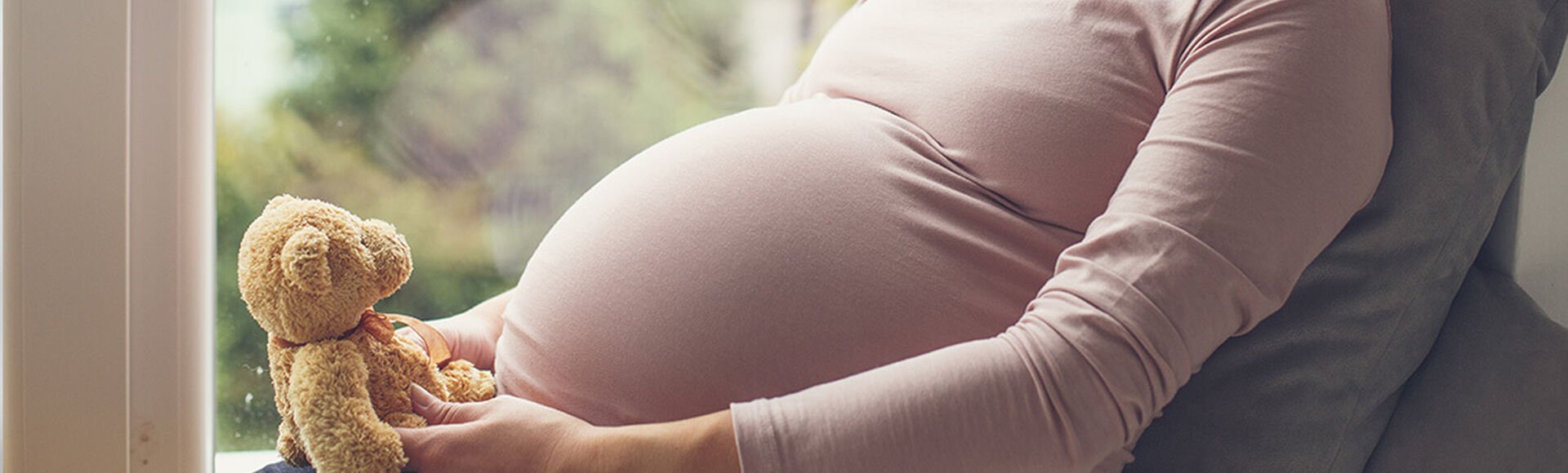 Obstetra tu acompañante durante el parto | Más Abrazos by Huggies